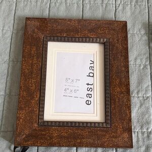 East Bay Rustic metallic Brown Photo Frame - 5x7/4x6 Display